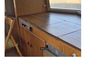 ERIBA TRITON 400 1990 Vast Bed Treinzit