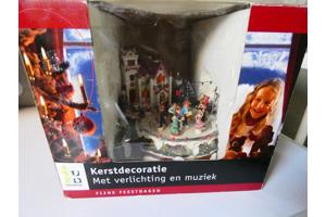 KERST decoratie met verlichting en muziek(intratuin