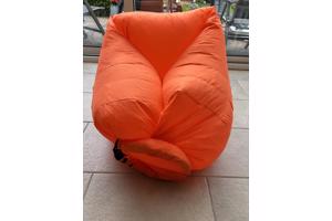 Nieuwe Sunny Orange SeatZac lucht gevuld oranje zitzak