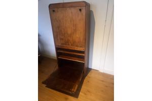 Hangkastje met bureaublad