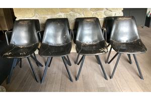 8 eetkamer stoelen - waarvan 4 kuipstoelen