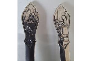 Oude Gero 90 verzilverde geboortebeker met bestek.