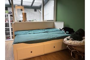 Uittrekbaar bed in wit 1,6/2m