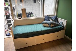 Uittrekbaar bed in wit 1,6/2m