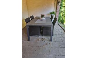 Tuintafel met 4 stoelen