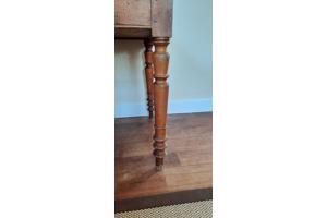 Antiek bakkerstafel met rijsbak