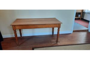 Antiek bakkerstafel met rijsbak