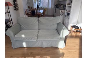 2 heerlijke IKEA banken en 1 stoel