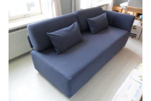 blauwe 2-zitsbank met 1 armleuning Ikea