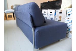 blauwe 2-zitsbank met 1 armleuning Ikea