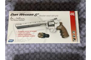 Dan & Wesson 8 " / 4,5mm  co2 bb