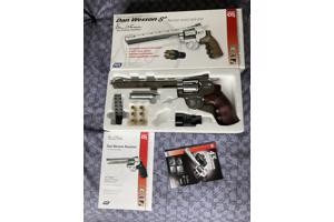 Dan & Wesson 8 " / 4,5mm  co2 bb