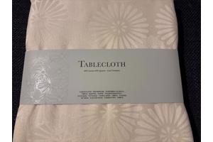 Tafelkleed nieuw Sunny Flowers 140 x 220 cm tafellaken.