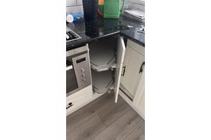 Nette keuken met marmer blad