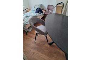 eettafel+vier stoelen