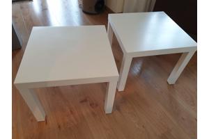 2 witte Ikea tafeltjes