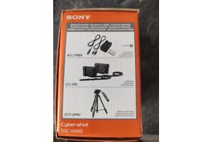 Sony camera DSC HX60 met veel accessoires in doos