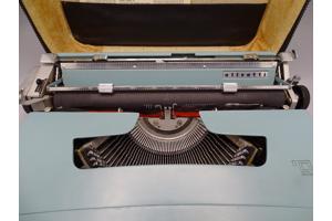 Olivetti Lettera 32