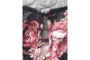 mouwloos luchtig shirt bloemen L