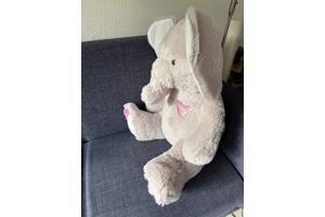 Grote knuffel olifant grijs met wit roze accenten