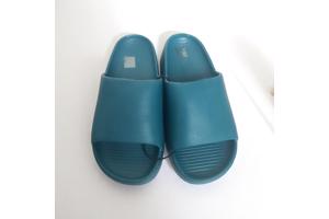 Heren slippers effen groen 41
