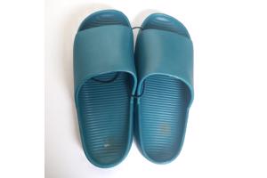 Heren slippers effen groen 41