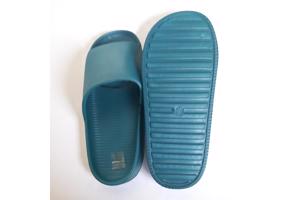 Heren slippers effen groen 41