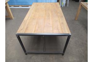 Goedkope mooie eiken tafels in de aanbieding