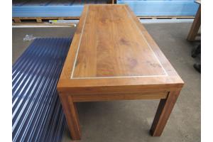 Goedkope mooie eiken tafels in de aanbieding