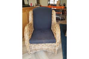 2 Rotan fauteuils en footstool