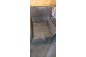 Stoelen 3 stuks gratis