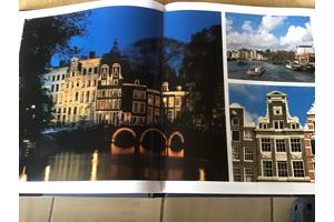 Amsterdam boek ,prachtig exemplaar ,mooie foto's & tekst