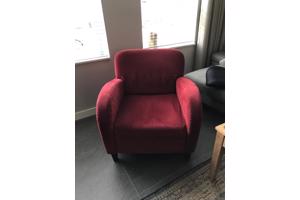 Tweezitsbank en fauteuil
