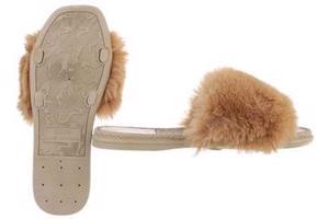 NN152 Givana Fluffy slippers camel 40