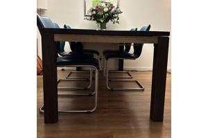 Donkerbruine eettafel – 6p - stevig en sfeervol