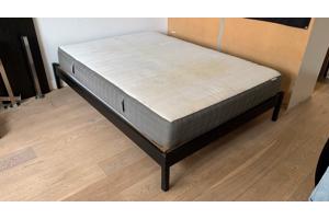 Bed voor 140 cm matras