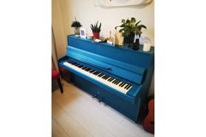 Mooie blauwe piano!! Gratis af te halen