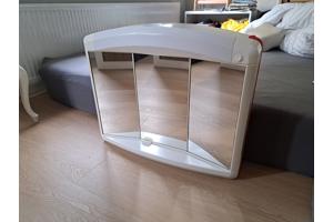 Badkamer spiegel kastje