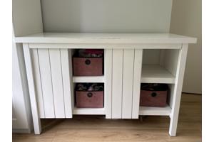 Commode met schuifdeuren