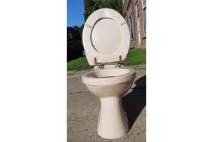 70's Camee kleurig SPHINX duoblok toilet, wastafel, planchet