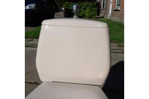 70's Camee kleurig SPHINX duoblok toilet, wastafel, planchet