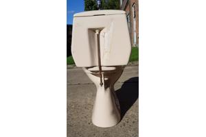 70's Camee kleurig SPHINX duoblok toilet, wastafel, planchet