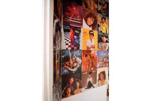 LP hoezen gezocht (voor aan de muur)