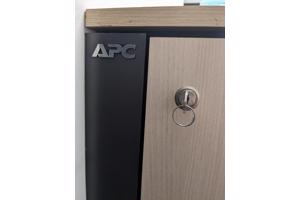 APC NetSchelter CX Mini rack-kast