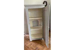 Kastje h 110 x b 55 x d 38