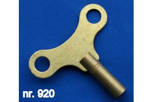 Nr. 920 messing kloksleutel va. € 2,35