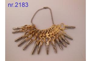 Nr. 920 messing kloksleutel va. € 2,35