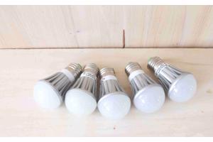 5 st. LED lamp 4W E27 (4W vergelijkbaar met 40 watt)