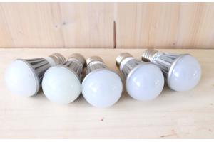 5 st. LED lamp 4W E27 (4W vergelijkbaar met 40 watt)