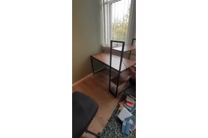 Handig houten bureau